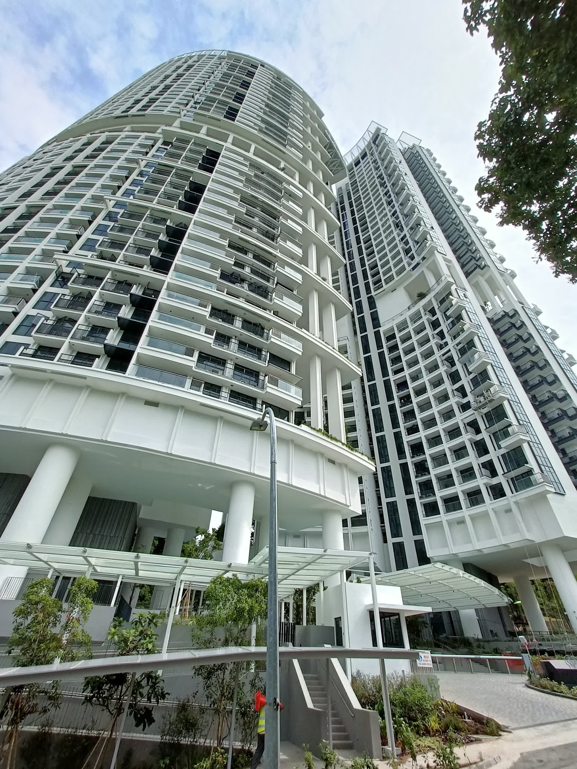 One Pearl Bank