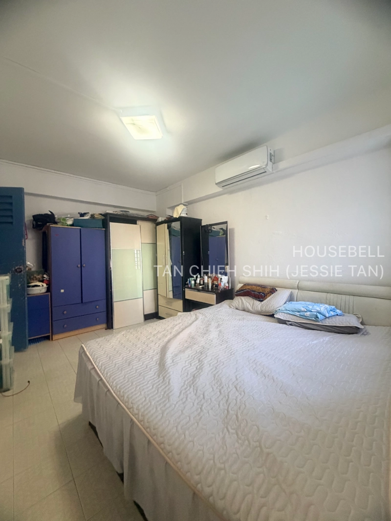 805 Tampines Avenue 4, S$ 680,000 (可协商价格), 980 sqft, 组屋 - Unknown