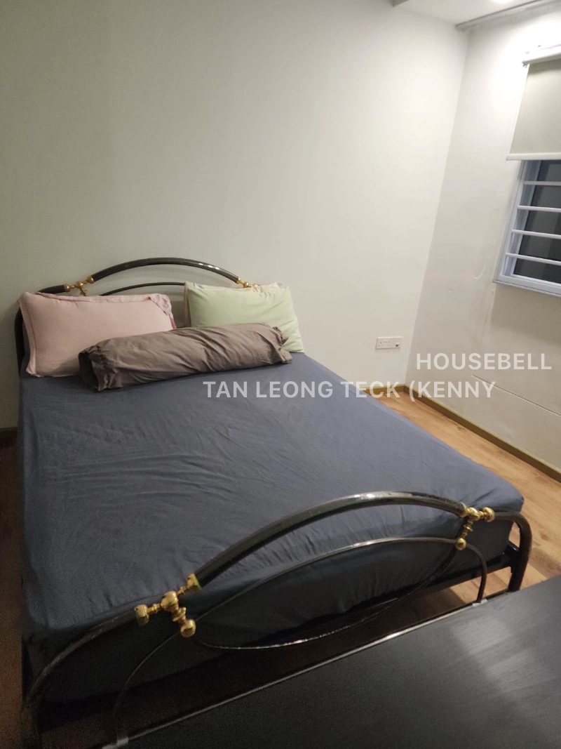 immediate move-in, Renovated, walk to Yew Tee NRT / Market, S$ 900 (View to Offer) /mo, 110 sqft, HDB - 5 A