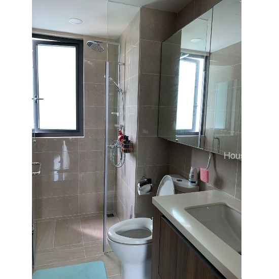 Kingsford Waterbay, S$ 1,250,000 (可协商价格), 850 sqft, 公寓 - Condominium