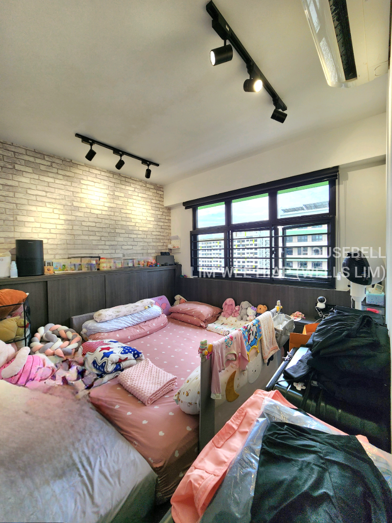 606D Tampines Street 61, S$ 870,000 (最低价格), 1,281 sqft, 组屋 - Unknown