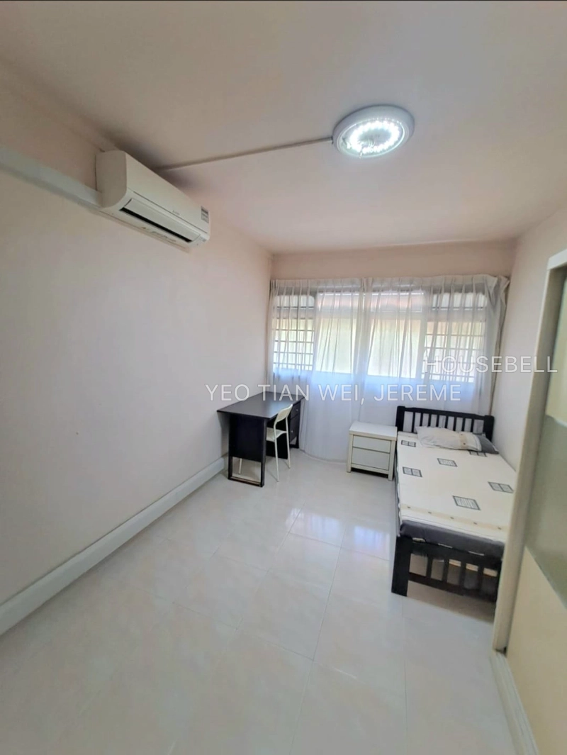 30A Holland Close(1)