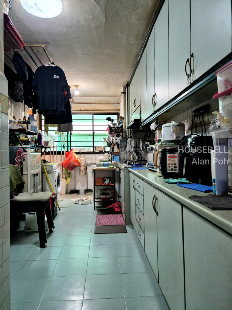 3S Blk 679 Hougang Ave 8 for sale, S$ 415,000 (Negotiable), 688 sqft, HDB - 3 S