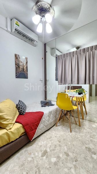 Simei Green Condominium, S$ 1,500 /mo, 130 sqft, Condos - Condominium