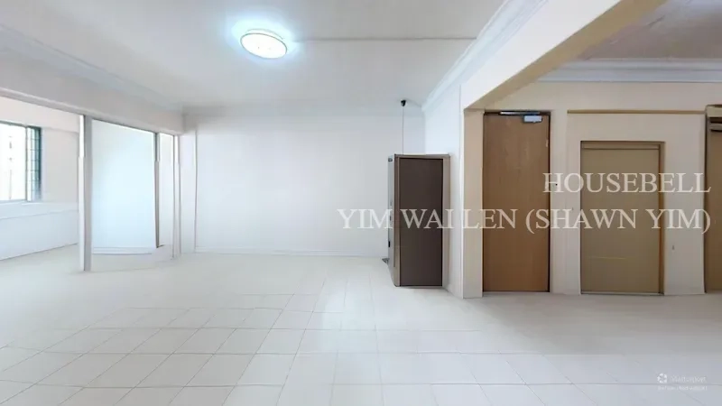 High floor corner Executive Apartment that comes with access balcony with true privacy(2)