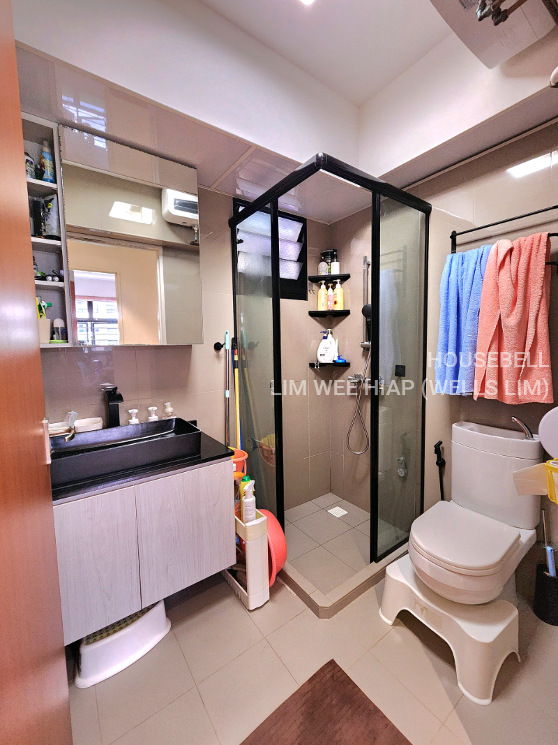 606D Tampines Street 61, S$ 870,000 (最低价格), 1,281 sqft, 组屋 - Unknown