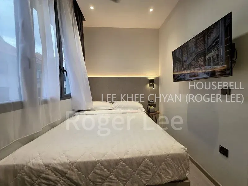 Studio Apartment (Condo) for Rent in  87 Marshall(2)