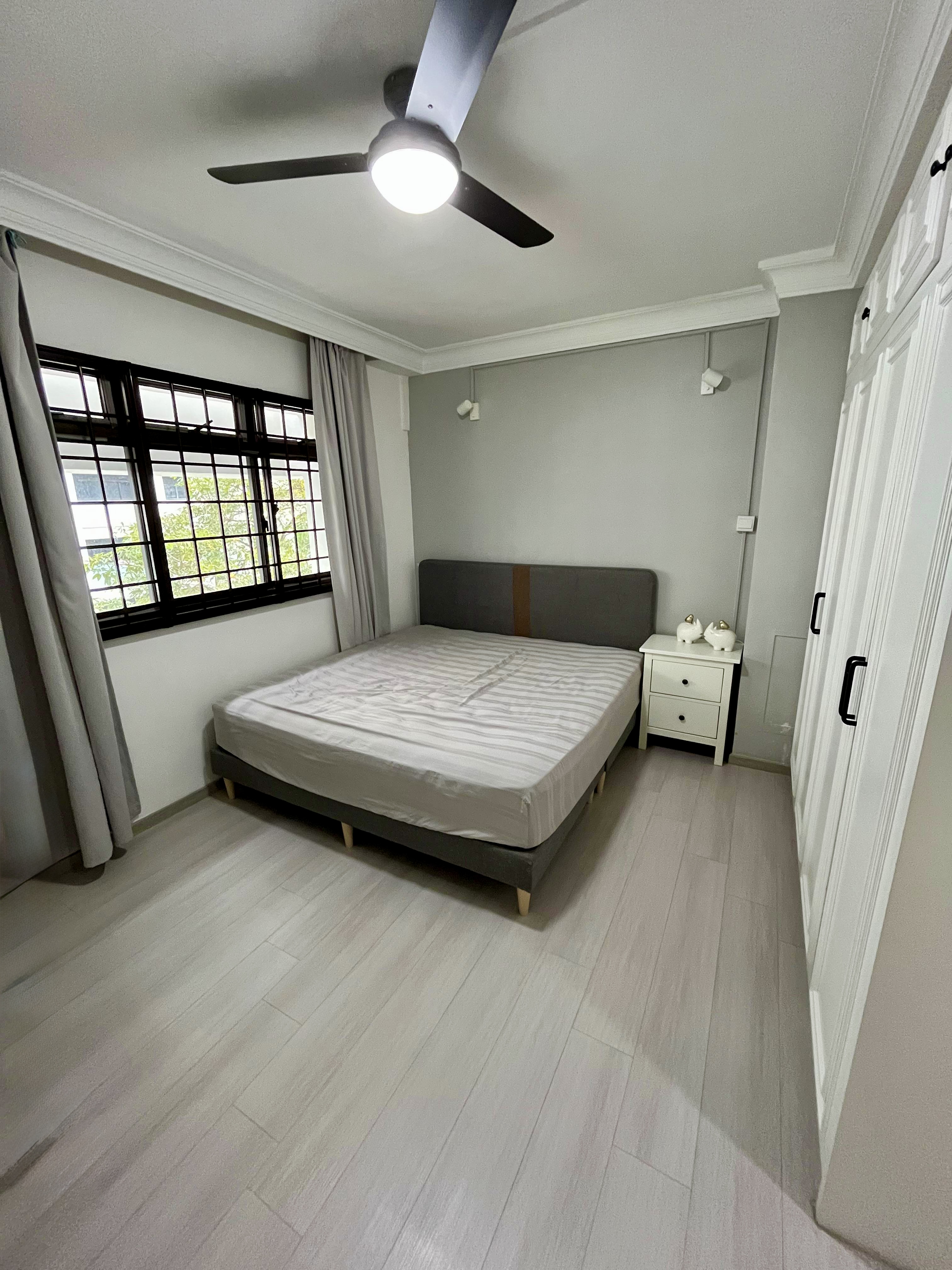 Spacious 5 Room HDB, Well Renovated, Near Admiralty MRT!, S$ 699,999 (Starting From), 1,195 sqft, HDB - 5 I