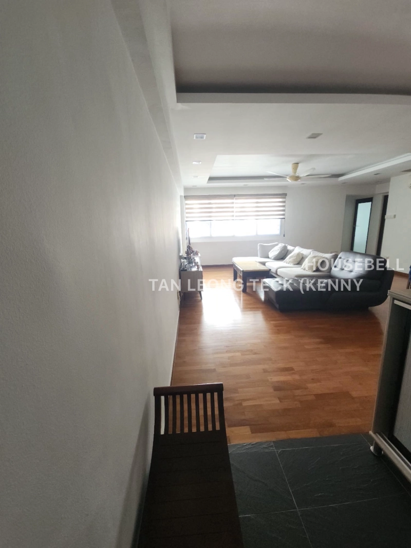 immediate move-in, Renovated, walk to Yew Tee NRT / Market, S$ 900 (View to Offer) /mo, 110 sqft, HDB - 5 A