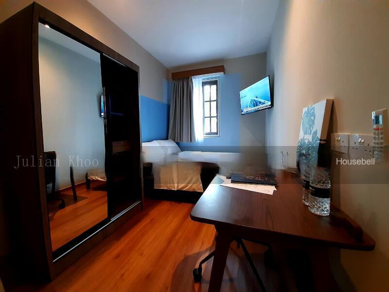 No Owner! Newly Renovated Master Room, Near Boon Keng MRT