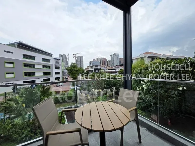 Studio Apartment (Condo) for Rent in  87 Marshall(5)