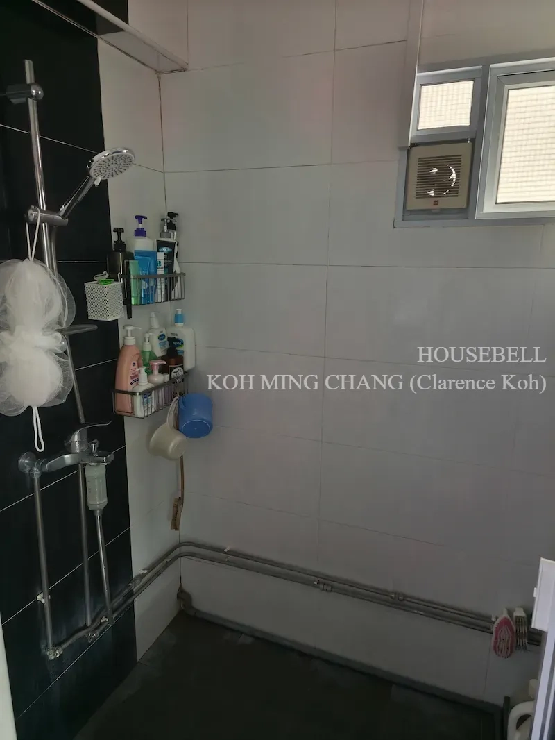 Practical Layout • Convenient Location • Excellent Connectivity. No contra, no extension., S$ 500,000 (Negotiable), 818 sqft, HDB