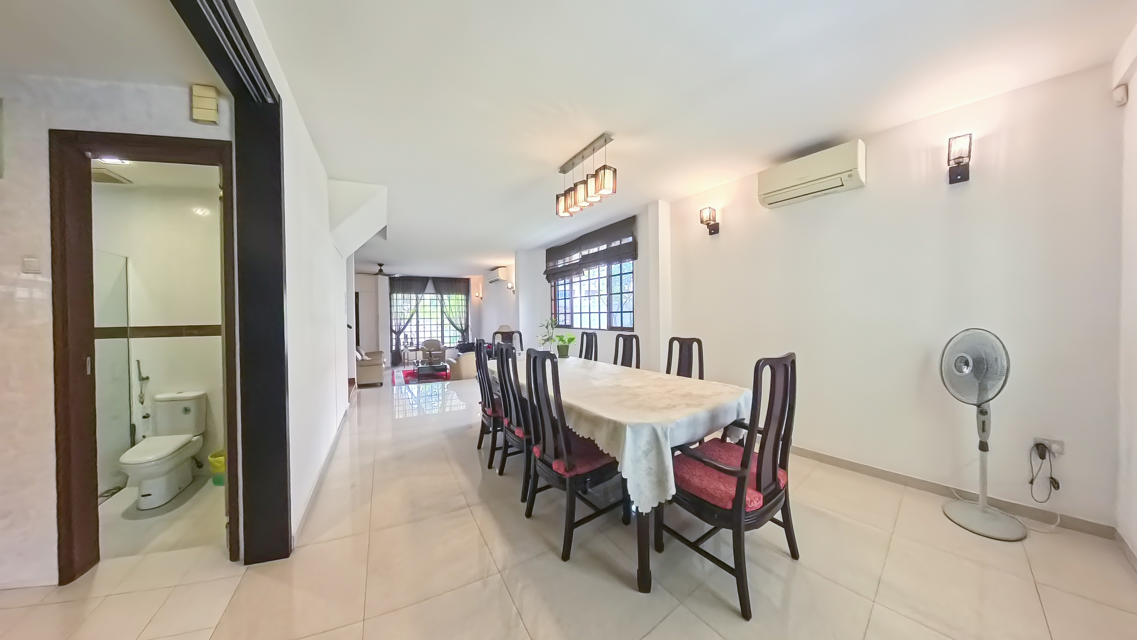 Exclusive Semi Detached For Sale, Good Condition, Quiet and Tranquil Neighbourhood, S$ 6,200,000 (可协商价格), 2,800 sqft, 有地 - Semi-Detached House