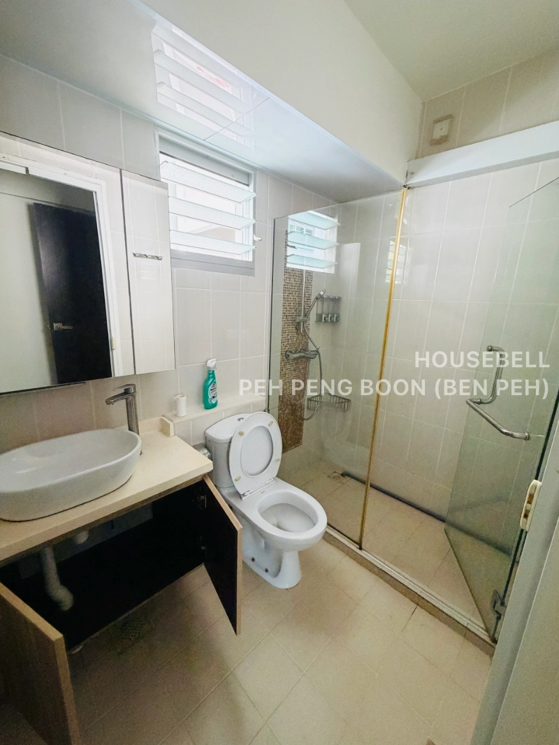 latest 5I Corner Unit For Sales, S$ 720,000 (View to Offer), 1,205 sqft, HDB - 5 I