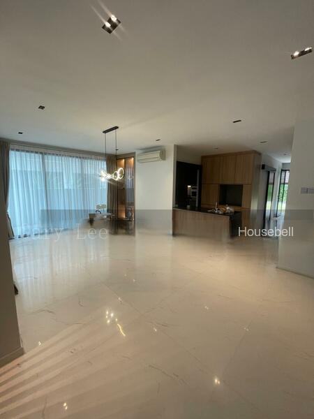 185 Meyer Road Near NEW Reno Semi D  Nice Field 8 rooms Mansion