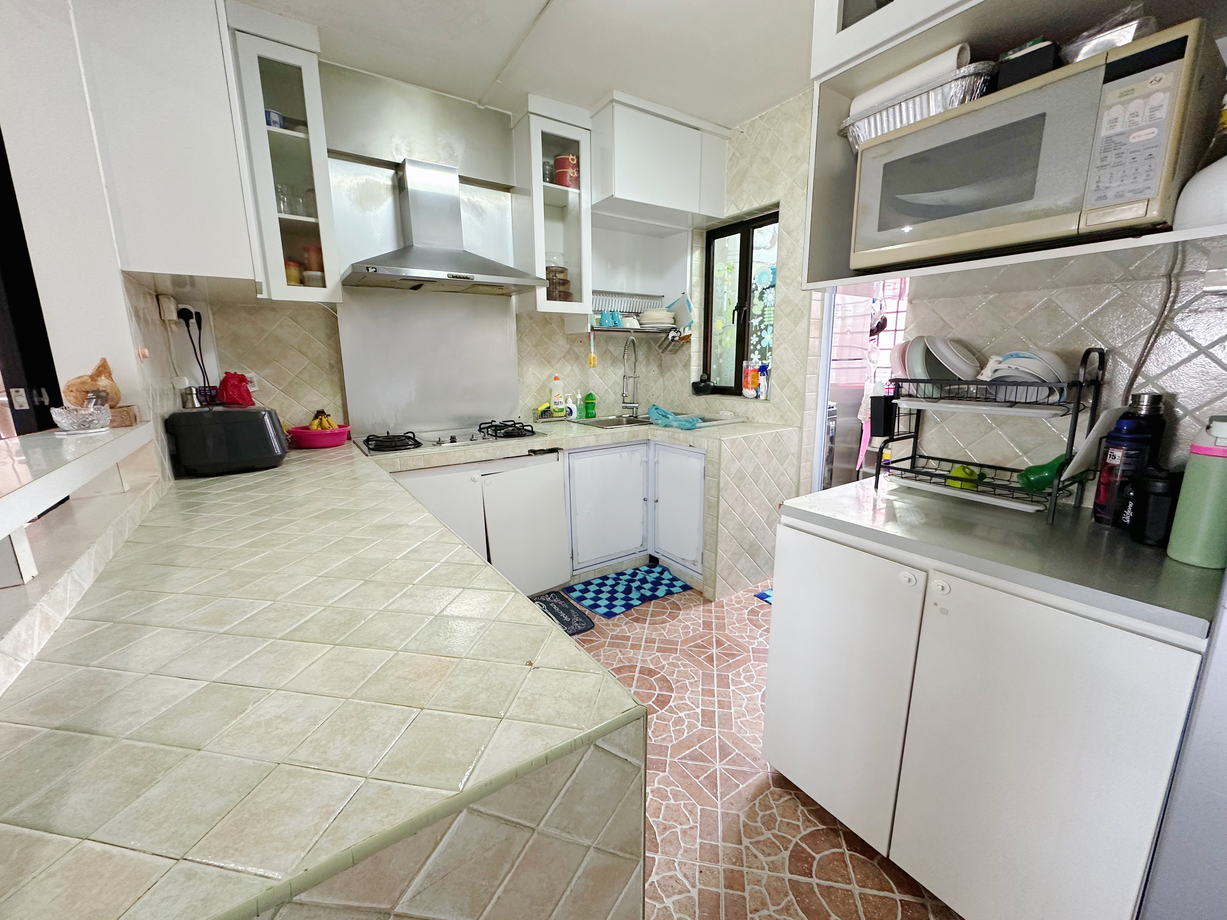 5i For Sale, S$ 780,000 (Negotiable), 1,345 sqft, HDB - 5 I