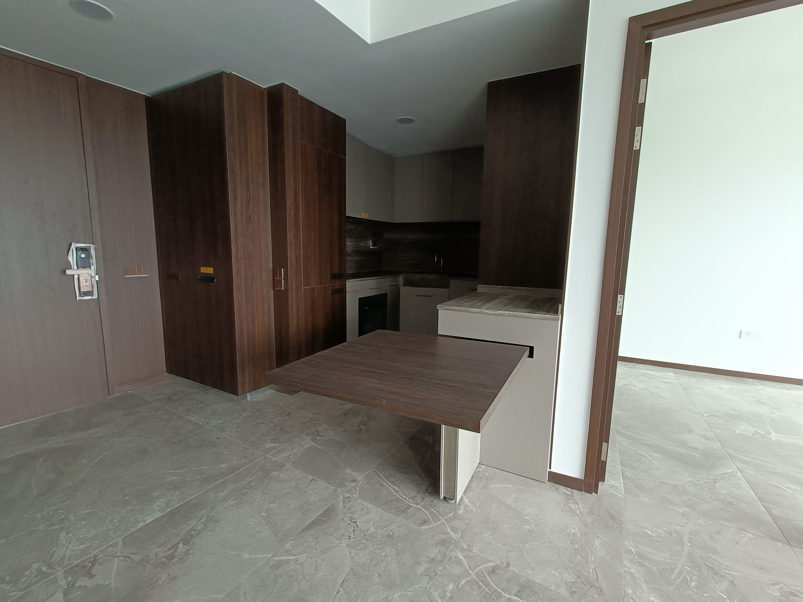 One Pearl Bank, S$ 1,900,000, 700 sqft, Condos - Condominium