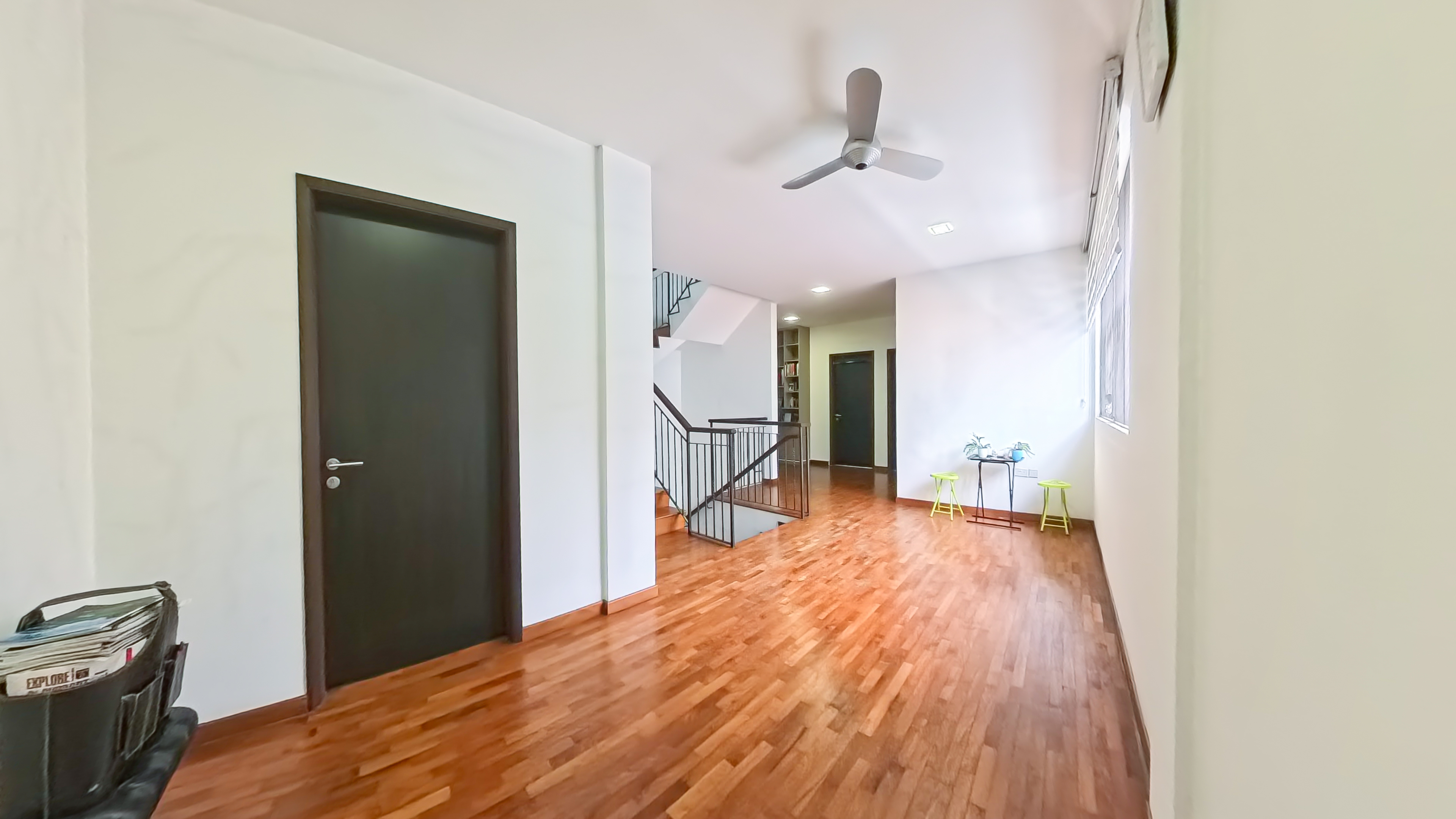 Exclusive Semi Detached For Sale, Good Condition, Quiet and Tranquil Neighbourhood, S$ 6,200,000 (可协商价格), 2,800 sqft, 有地 - Semi-Detached House