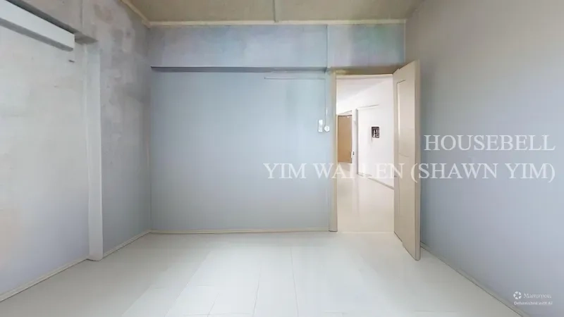 High floor corner Executive Apartment that comes with access balcony with true privacy(3)